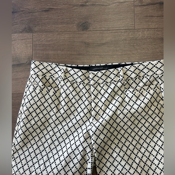 BANANA REPUBLIC IVORY BLACK DIAMOND PATTERN CROPPED - Picture 7 of 8